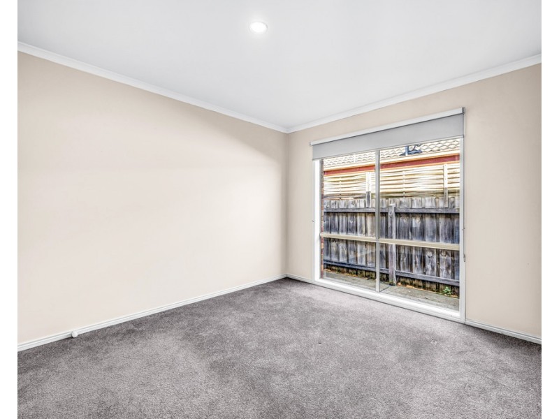 22 Bounty Way, Berwick VIC 3806