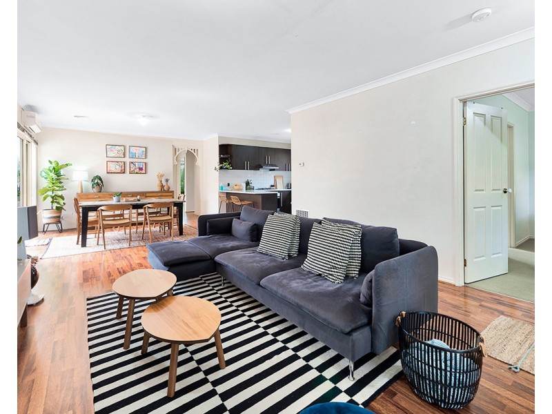 12 Waterbush Crescent, Lyndhurst VIC 3975