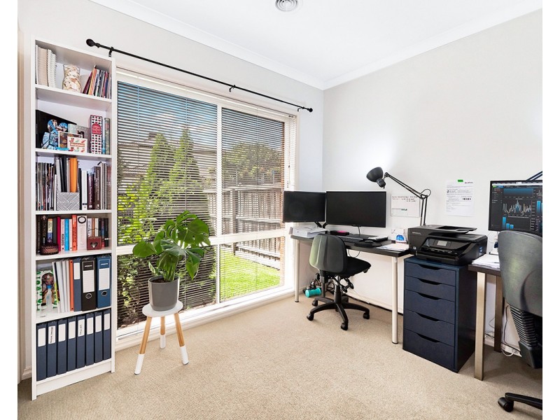 12 Waterbush Crescent, Lyndhurst VIC 3975