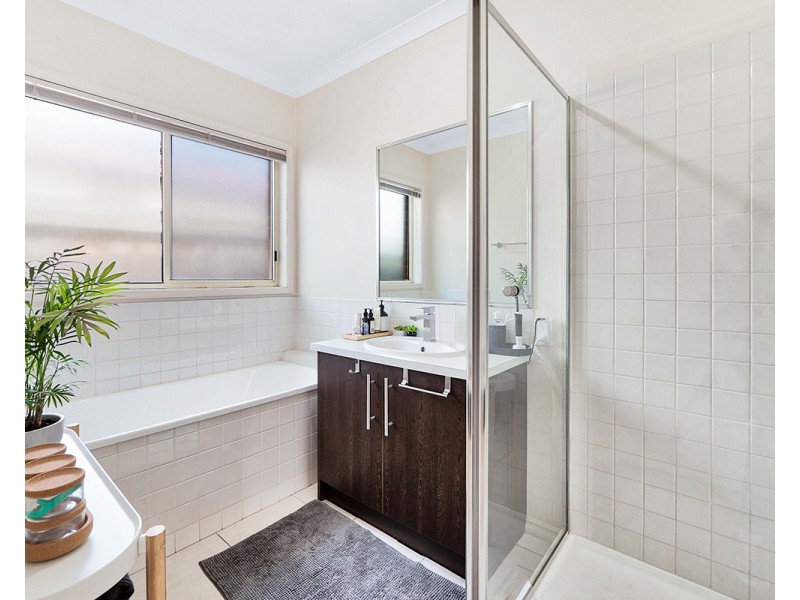 12 Waterbush Crescent, Lyndhurst VIC 3975