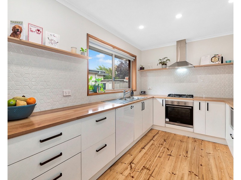 1/2 Margaret Street, Langwarrin VIC 3910