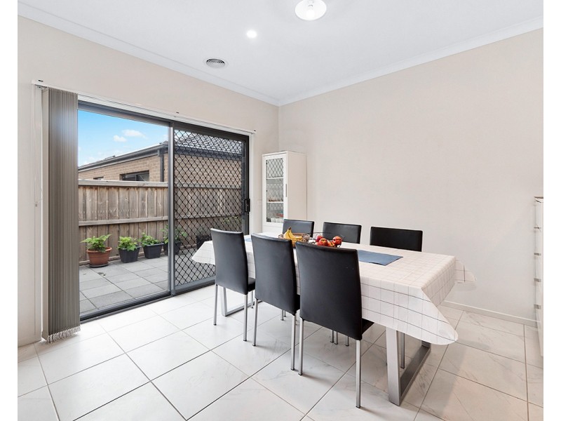 6 Pepper Street, Cranbourne East VIC 3977