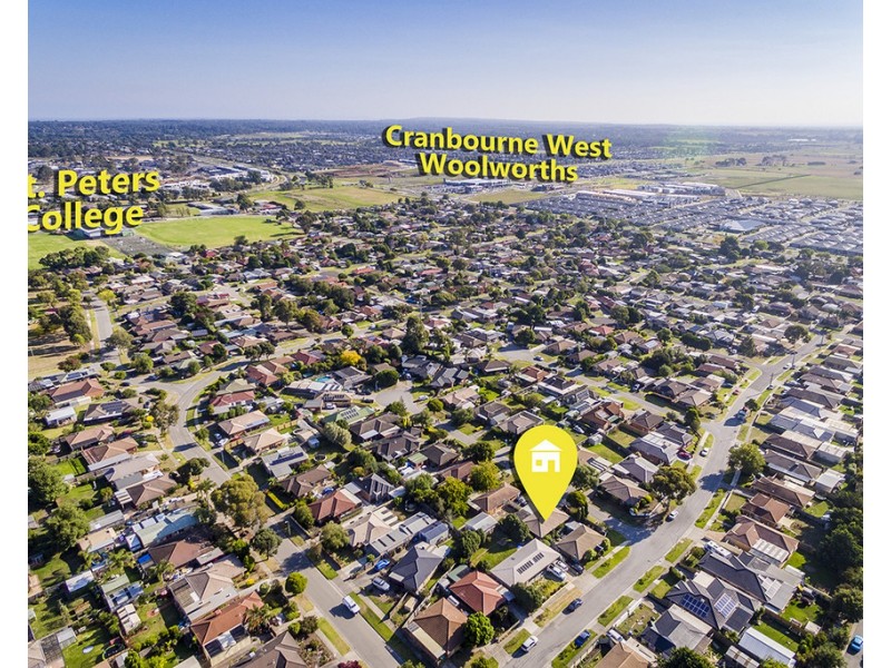 2 Annand Close, Cranbourne West VIC 3977