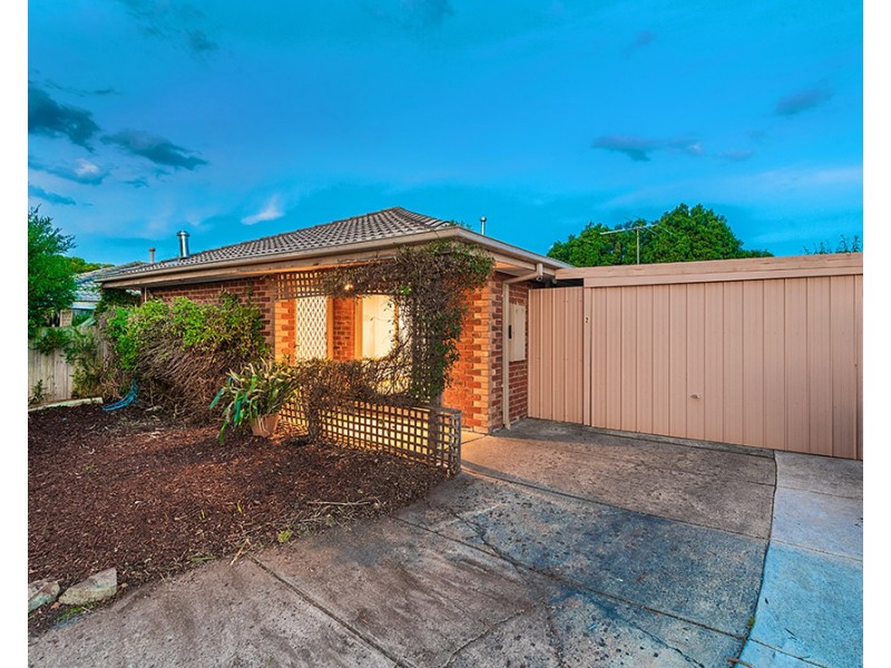 2 Annand Close, Cranbourne West VIC 3977