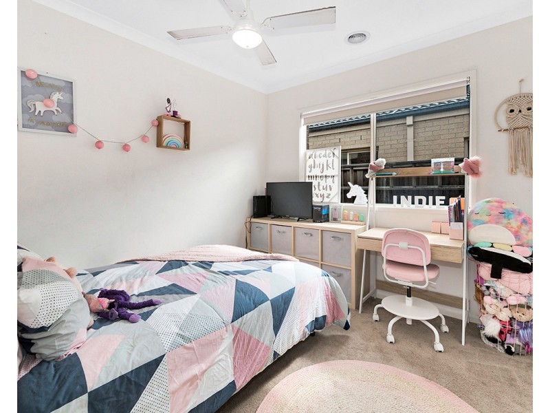 14 Lemon Grove, Cranbourne West VIC 3977