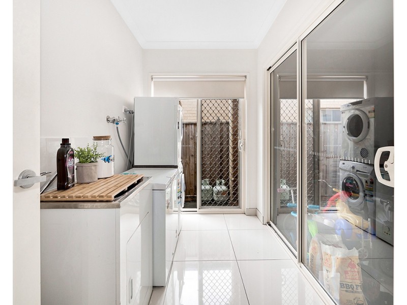 14 Lemon Grove, Cranbourne West VIC 3977