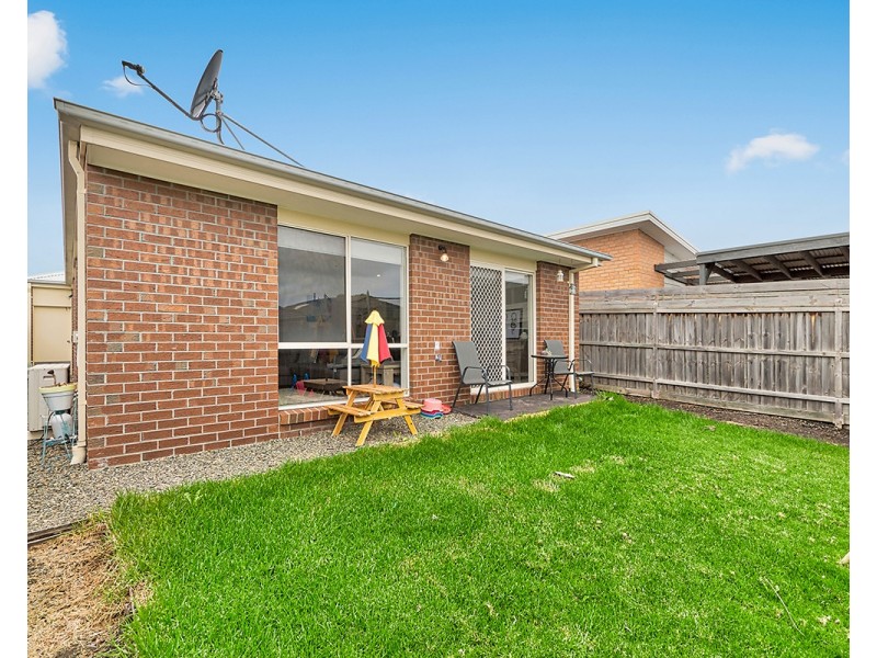 14 Lemon Grove, Cranbourne West VIC 3977