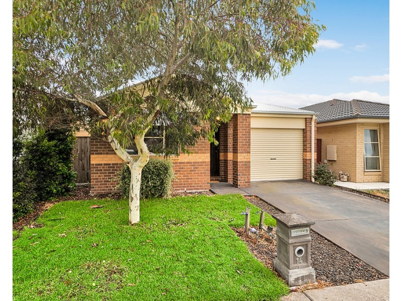 14 Lemon Grove, Cranbourne West VIC 3977