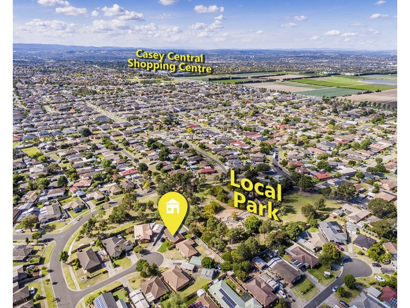 17 Rowen Court, Cranbourne North VIC 3977