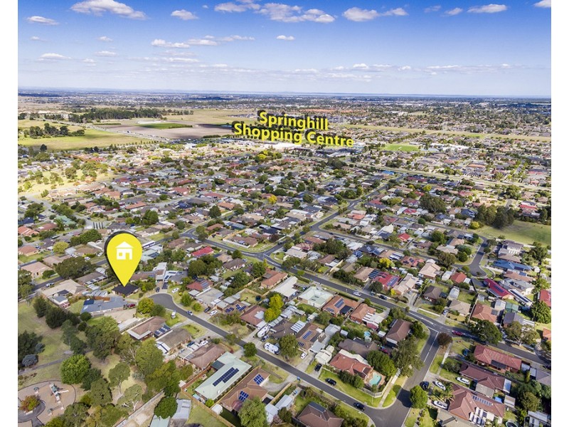 17 Rowen Court, Cranbourne North VIC 3977