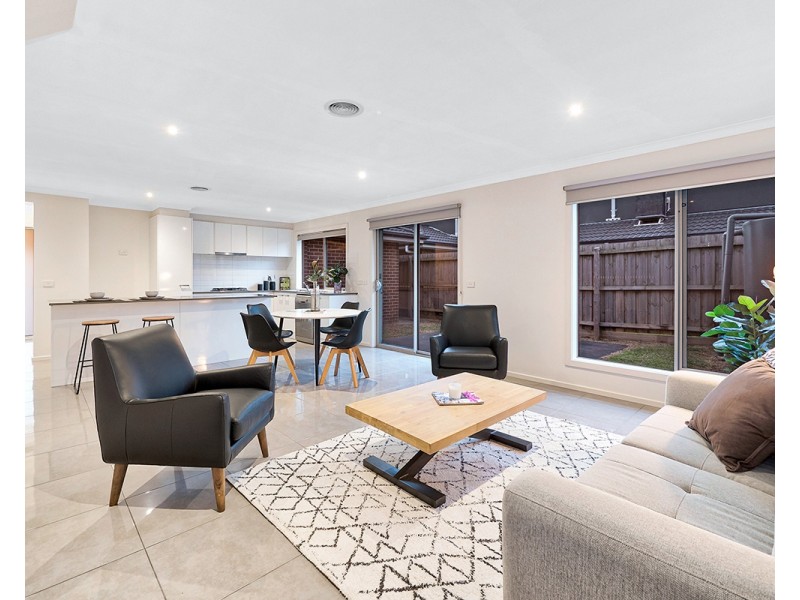 60 Banjo Circuit, Lynbrook VIC 3975