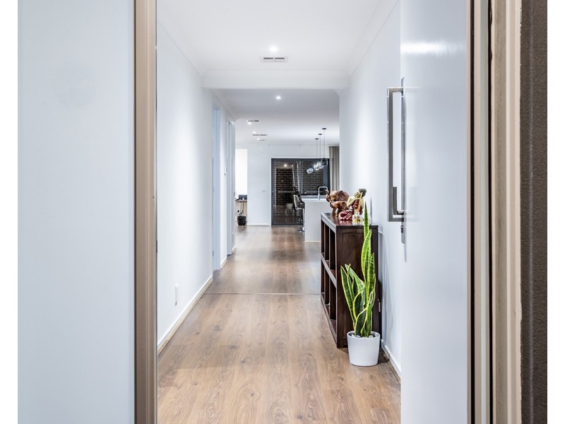 40 Butternut Drive, Lyndhurst VIC 3975