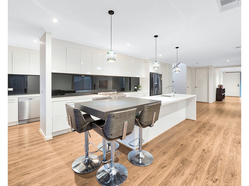 40 Butternut Drive, Lyndhurst VIC 3975