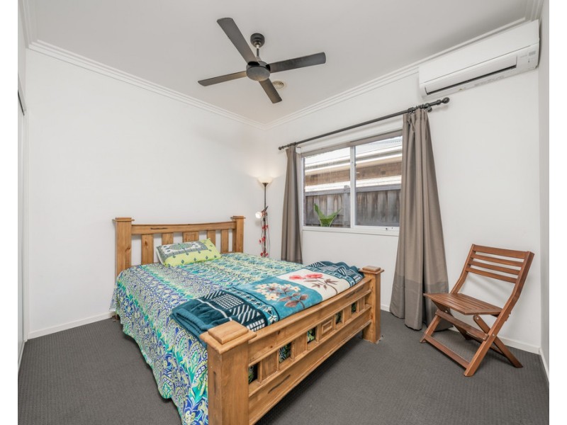 16 Nature Circuit, Cranbourne North VIC 3977