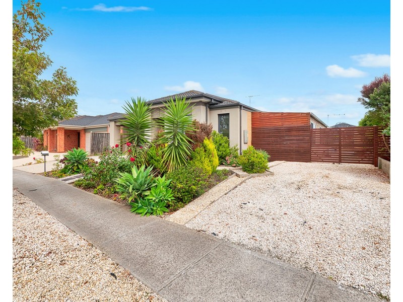 23 Honeybark Crescent, Lyndhurst VIC 3975