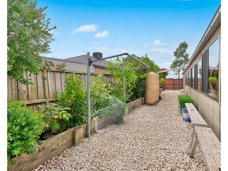 23 Honeybark Crescent, Lyndhurst VIC 3975