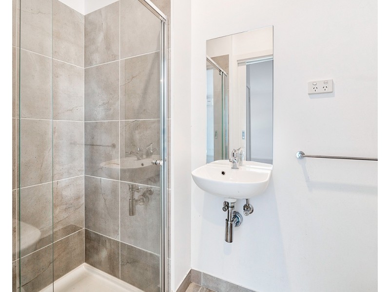 31 Nugget Way, Cranbourne East VIC 3977