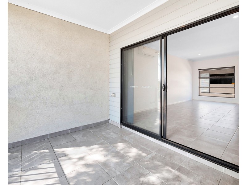 31 Nugget Way, Cranbourne East VIC 3977