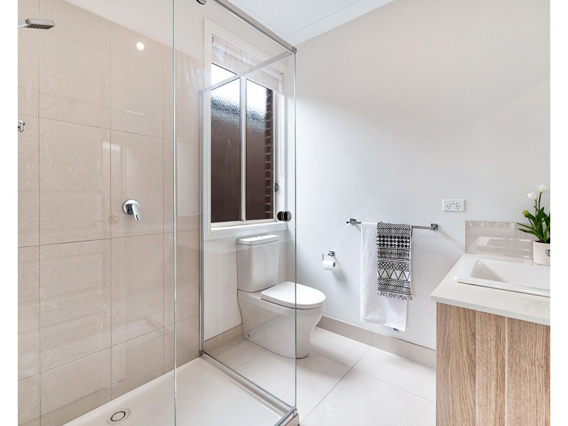 54 Elmtree Crescent, Clyde North VIC 3978