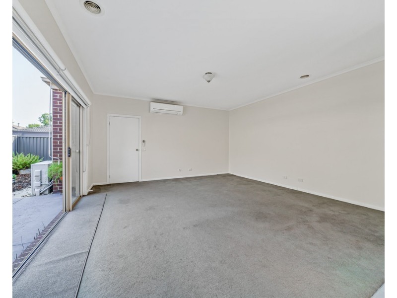 5 Tranquil Lane, Cranbourne North VIC 3977