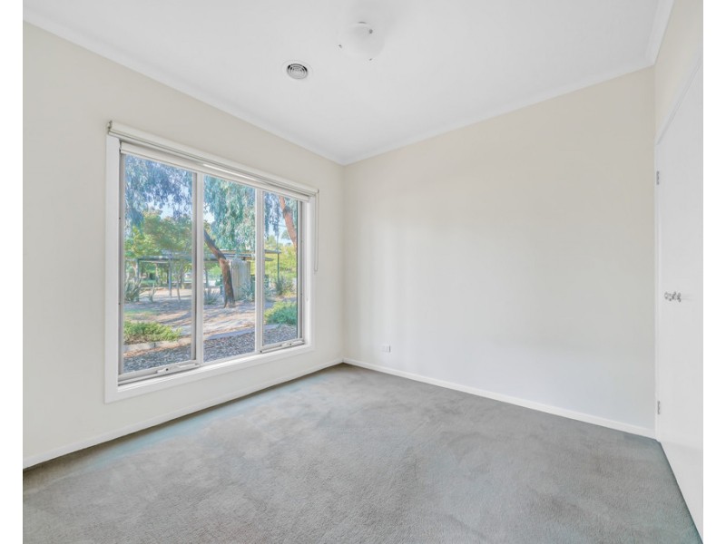5 Tranquil Lane, Cranbourne North VIC 3977