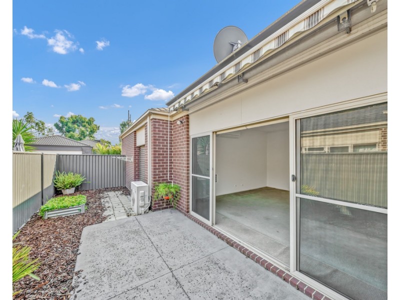 5 Tranquil Lane, Cranbourne North VIC 3977