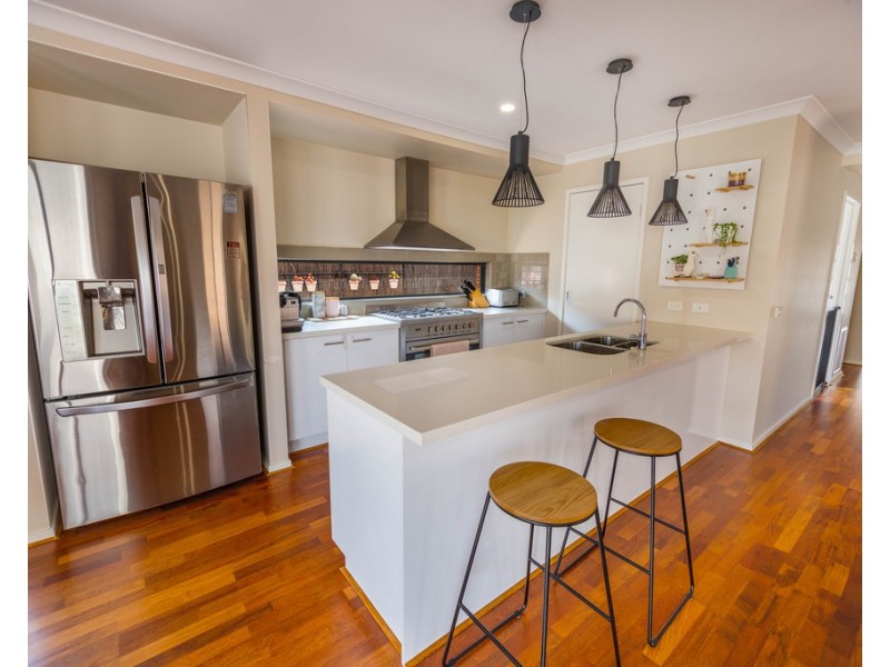 14 Illawarra Avenue, Clyde VIC 3978