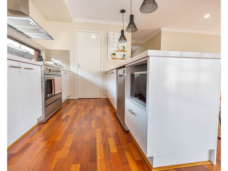 14 Illawarra Avenue, Clyde VIC 3978