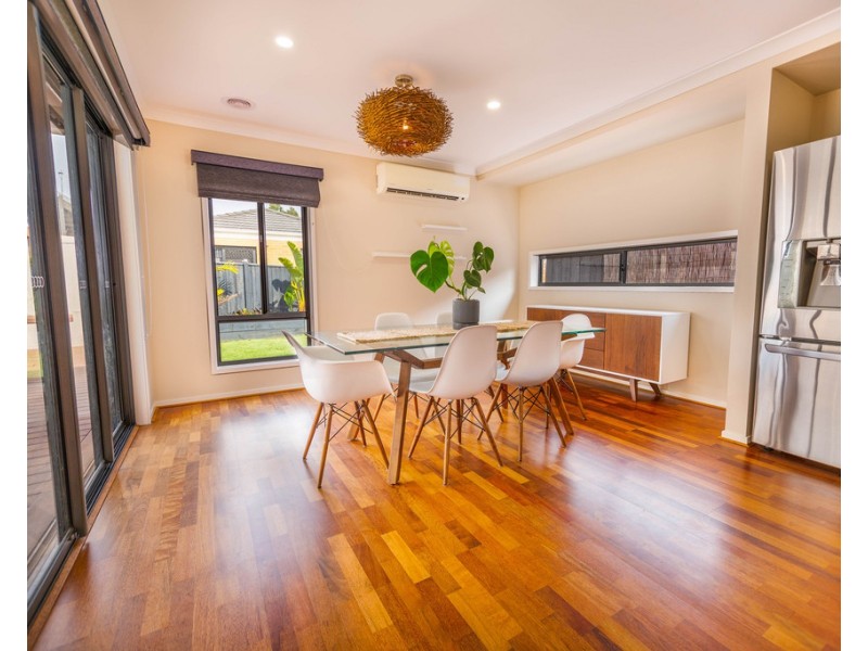 14 Illawarra Avenue, Clyde VIC 3978