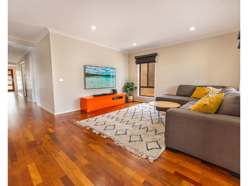 14 Illawarra Avenue, Clyde VIC 3978