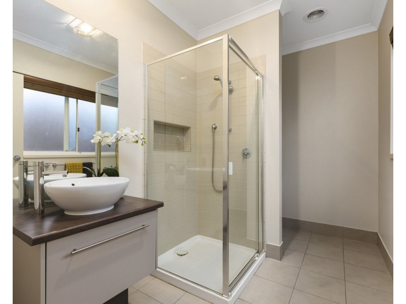 6 Noremac Grove, Lyndhurst VIC 3975