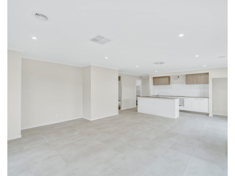 7 Switch Street, Clyde VIC 3978