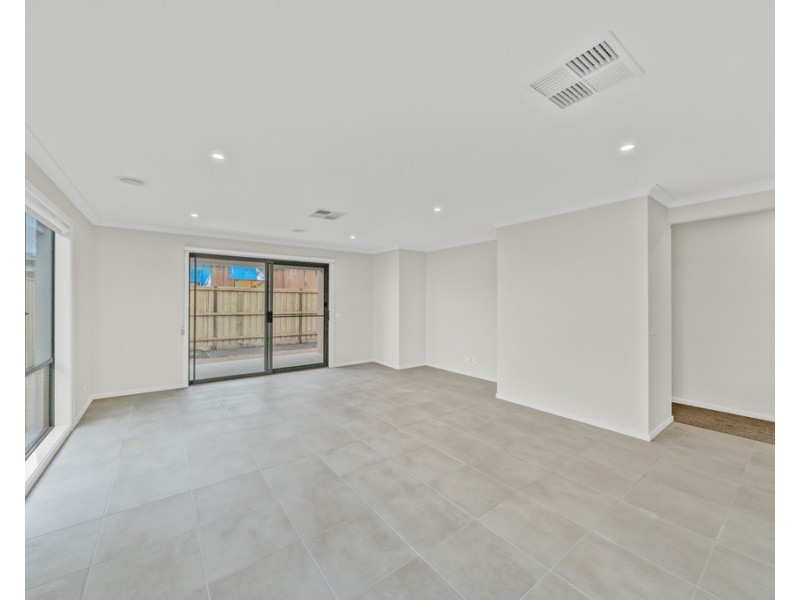 7 Switch Street, Clyde VIC 3978