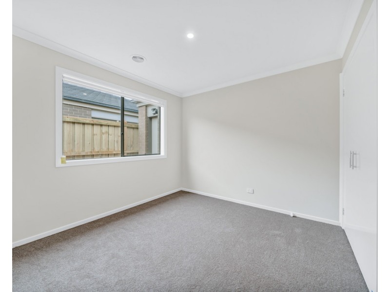 7 Switch Street, Clyde VIC 3978