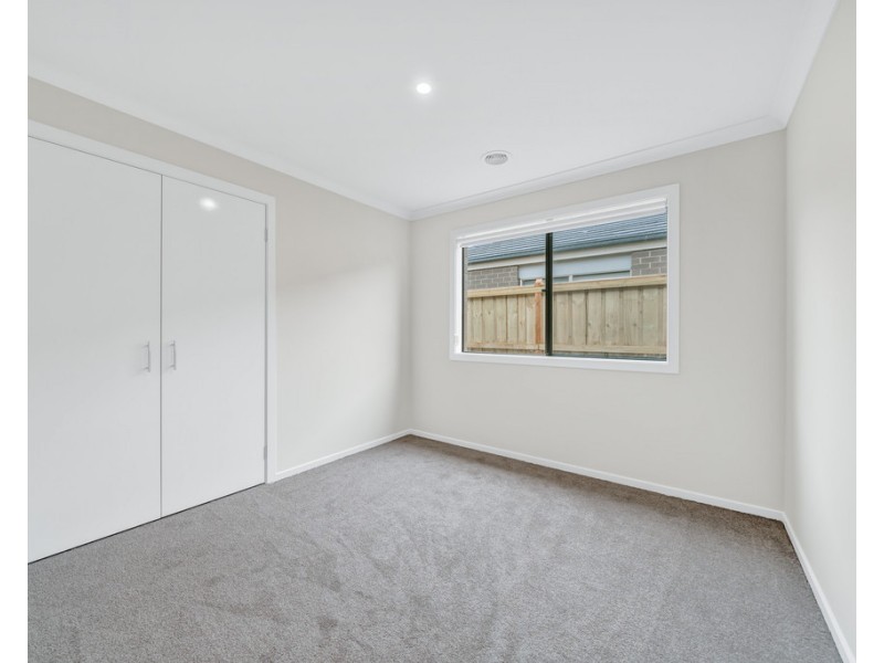 7 Switch Street, Clyde VIC 3978