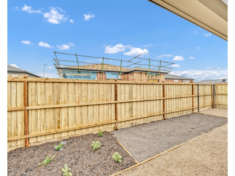 7 Switch Street, Clyde VIC 3978