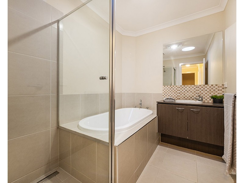 27 Livida Circuit, Lyndhurst VIC 3975