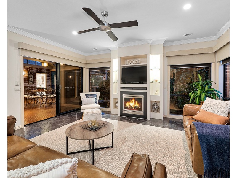 54 Inglis Road, Berwick VIC 3806