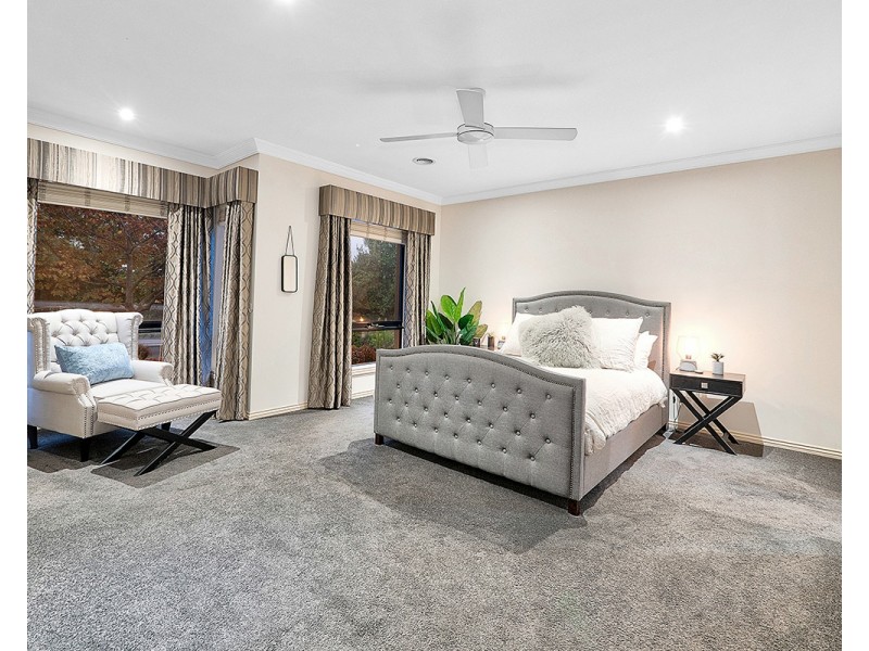 54 Inglis Road, Berwick VIC 3806