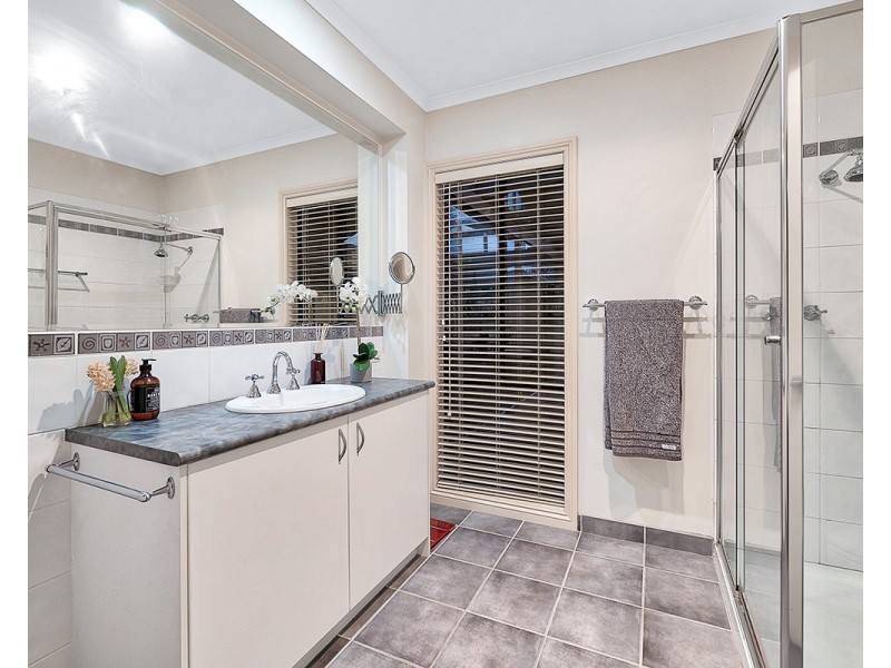 54 Inglis Road, Berwick VIC 3806