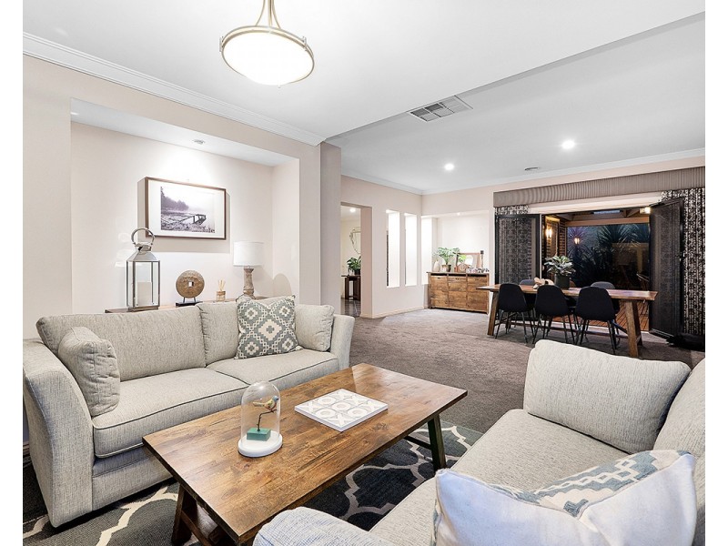 54 Inglis Road, Berwick VIC 3806