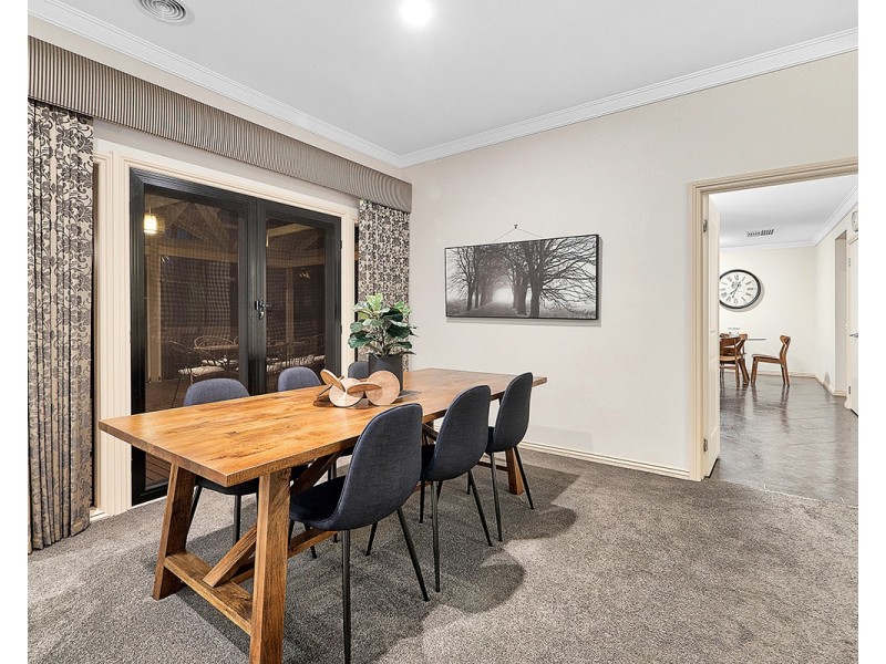 54 Inglis Road, Berwick VIC 3806