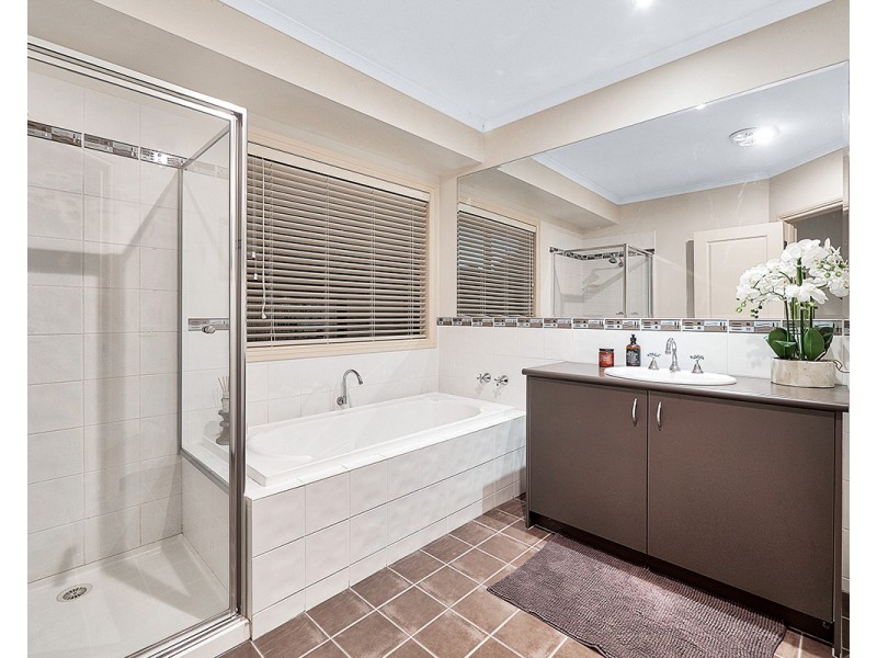 54 Inglis Road, Berwick VIC 3806