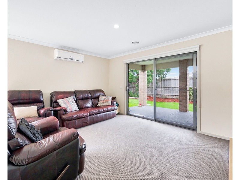 48 Alarah Boulevard, Cranbourne West VIC 3977