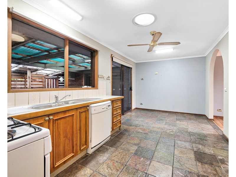 28 Elandra Way, Cranbourne West VIC 3977