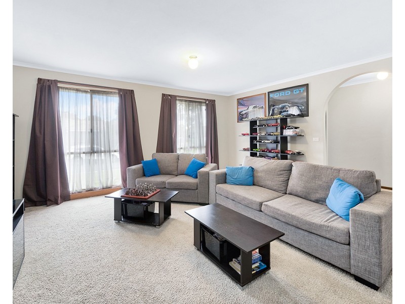 1/1 Wills Court, Cranbourne North VIC 3977