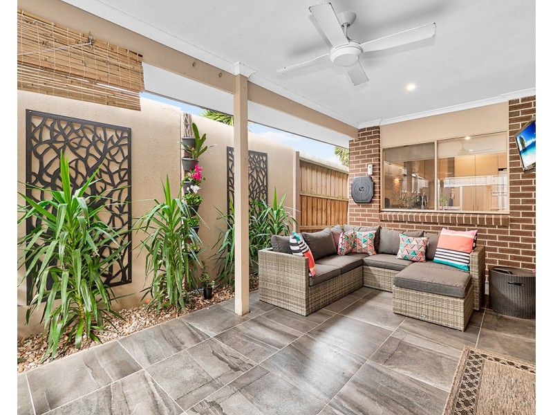 2 Arnott Street, Cranbourne North VIC 3977