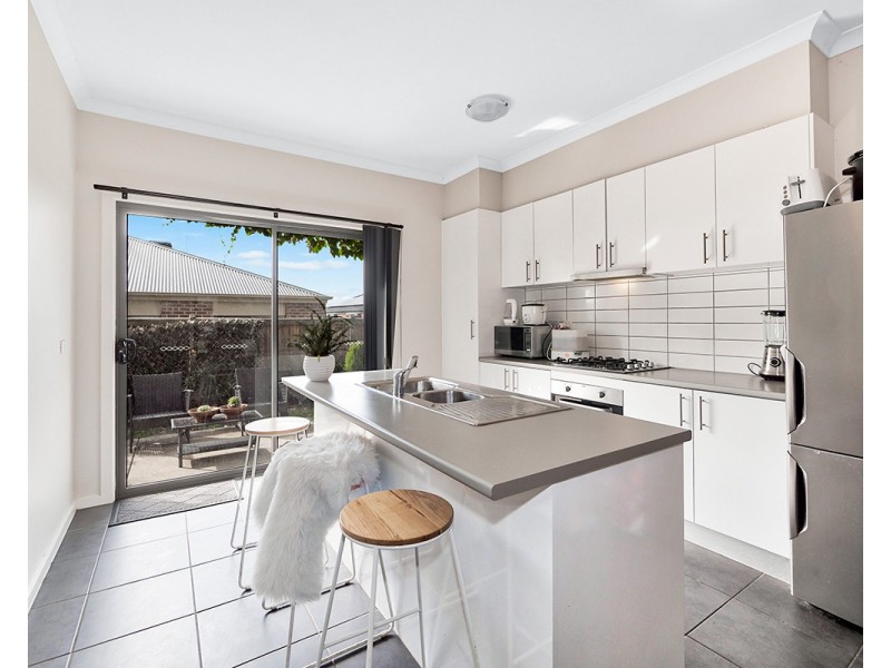 7 Queenie Way, Cranbourne West VIC 3977