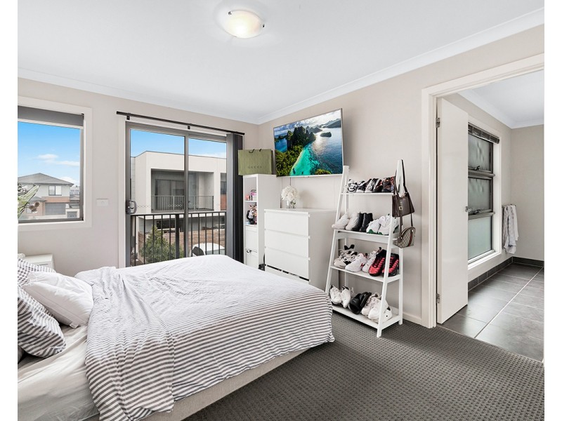 7 Queenie Way, Cranbourne West VIC 3977