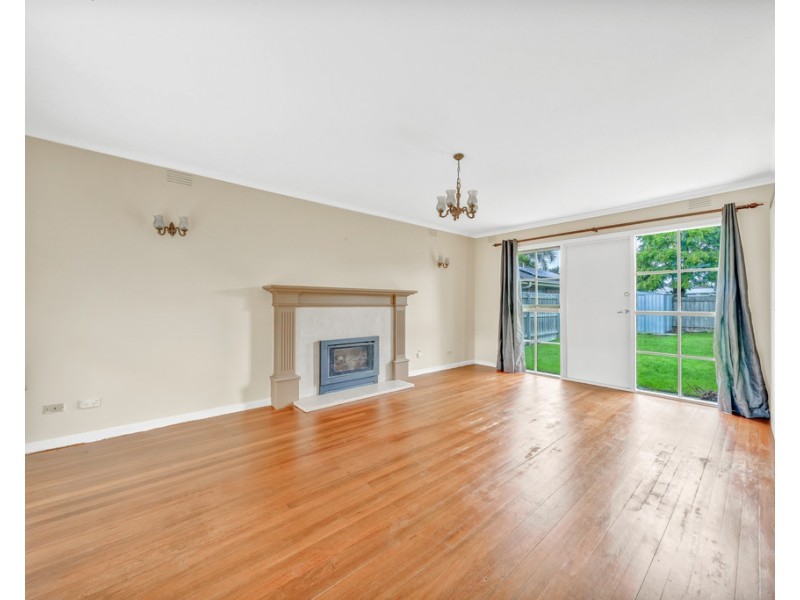 24 Cochrane Street, Cranbourne VIC 3977